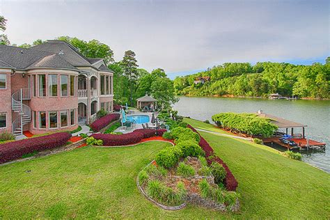 0 Red Belt Rd, <strong>Chickamauga</strong>, GA 30707 Gorgeous, cleared land and private gated drive with stunning views of spring fed <strong>lake</strong>. . Lake chickamauga homes for sale
